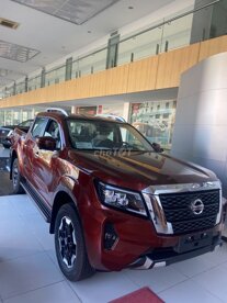 Nissan Navara 2021 đã về cửa hàng Đà Nẵng