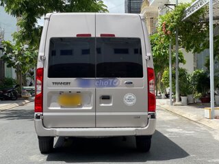 Ford Transit bản cao cấp như mới