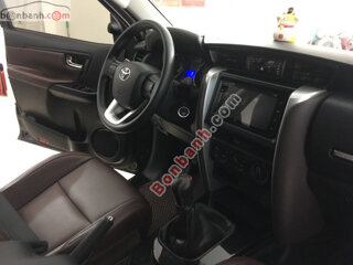 Xe Toyota Fortuner 2.4G 4x2 MT 2019 - 865 Triệu