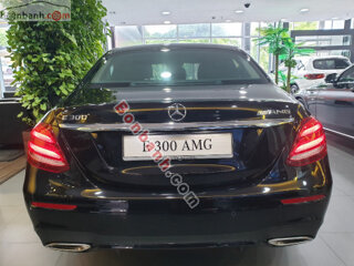 Xe Mercedes Benz E class E300 AMG 2021 - 2 Tỷ 950 Triệu