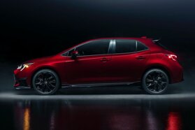 Toyota Corolla Hatchback Special Edition 2021 ra mắt: Ít thay đổi, sản xuất chỉ 1.500 chiếc