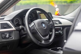 BMW 320i 2016 Tự động