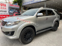 Xe Toyota Fortuner 2.7V 4x2 AT 2013 - 568 Triệu