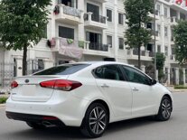 Bán Kia Cerato 2016, AT, Bản full 1.6, màu trắng.