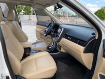 Mitsubishi Outlander 2.4 premium Sx 2018