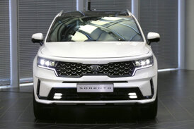 Kia Sorento 2021 rục rịch về Việt Nam ‘chạy’ ưu đãi trước bạ, giá tạm tính cao nhất gần 1,1 tỷ, mẫu cũ giảm giá hơn trăm triệu đồng dọn kho