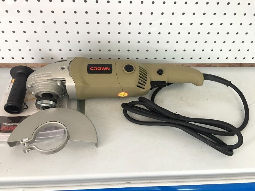 Crown CT13029 có tay cầm phụ Crown CT13029