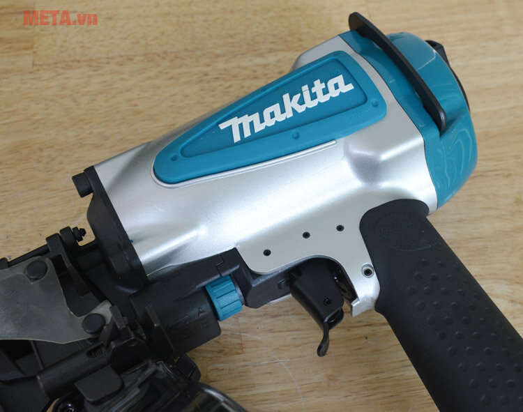 Máy bắn đinh Makita AN560 Máy bắn đinh Makita AN560