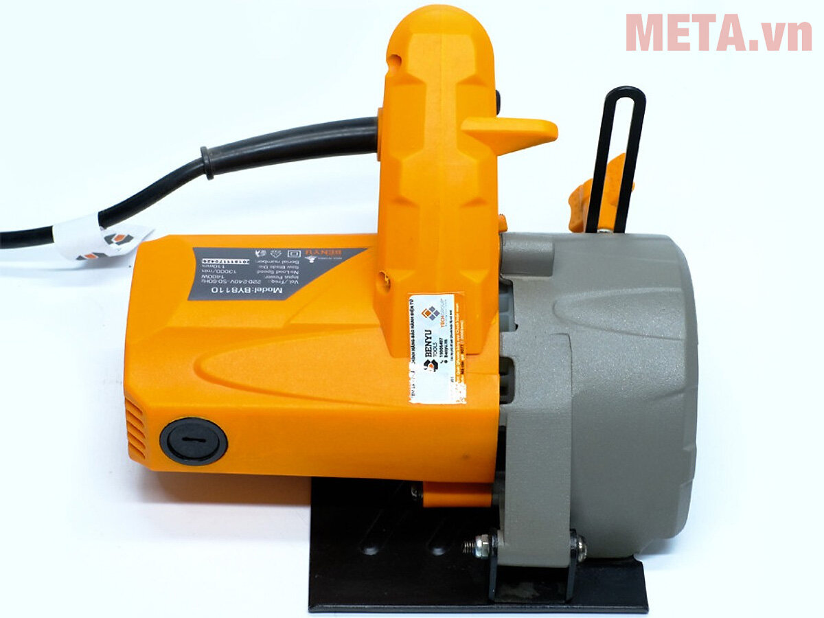 Máy cắt gạch Benyu BY8110