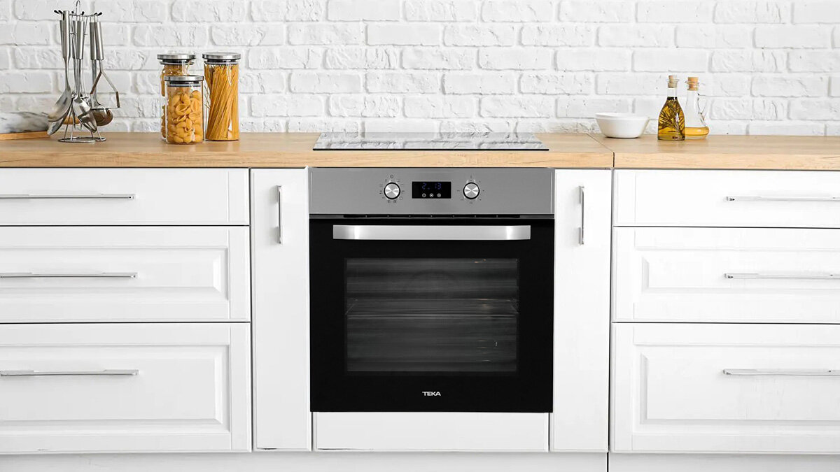 Lò nướng Teka HCB 6435 SS có thiết kế sang trọng và bền bỉ 