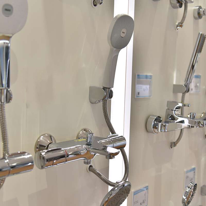 Sen tắm nhiệt độ INAX BFV-3413T-7C tay sen tăng áp