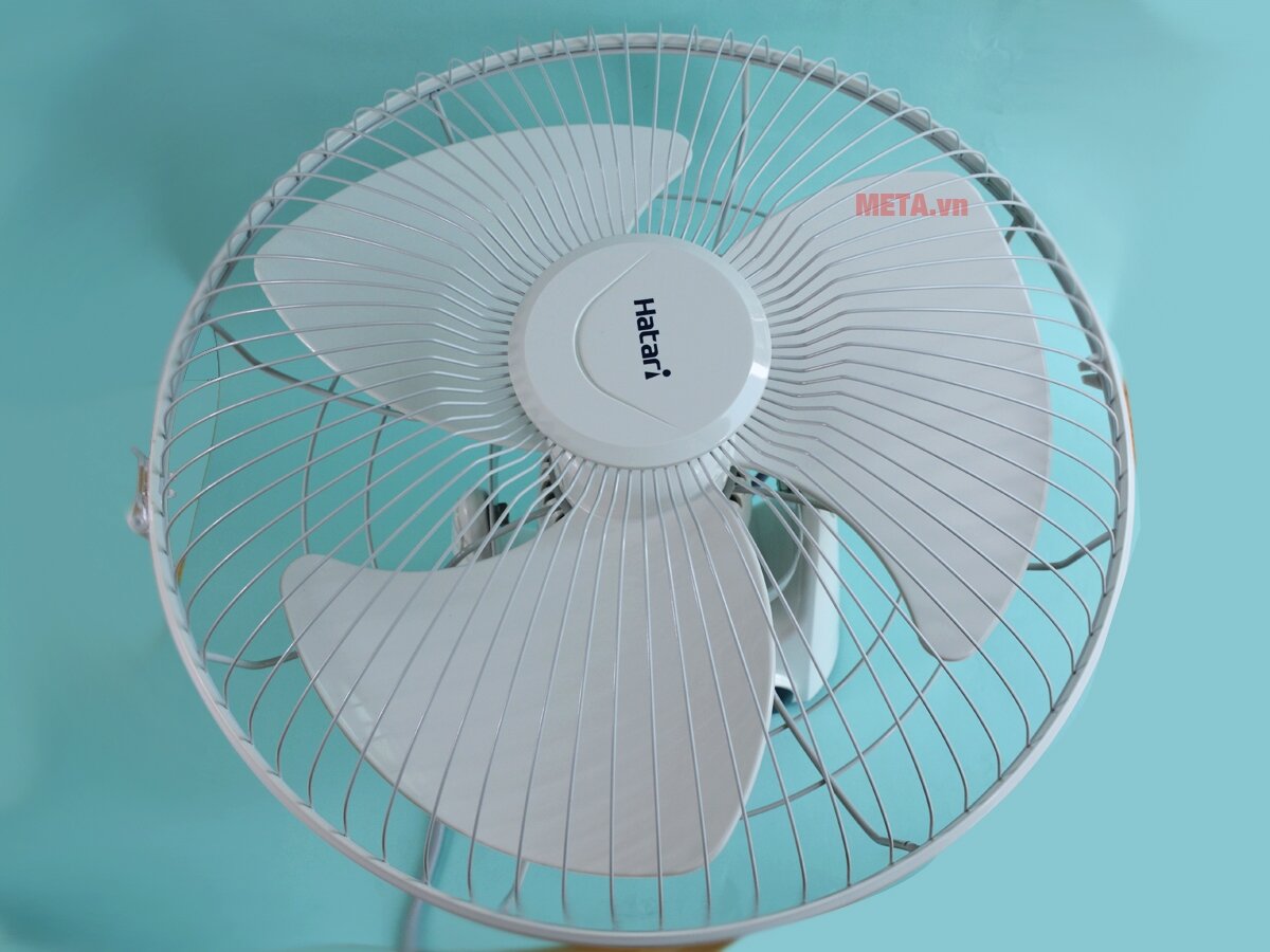 Quạt đảo trần Thái Lan Hatari HT-C16R1 (có điều khiển)