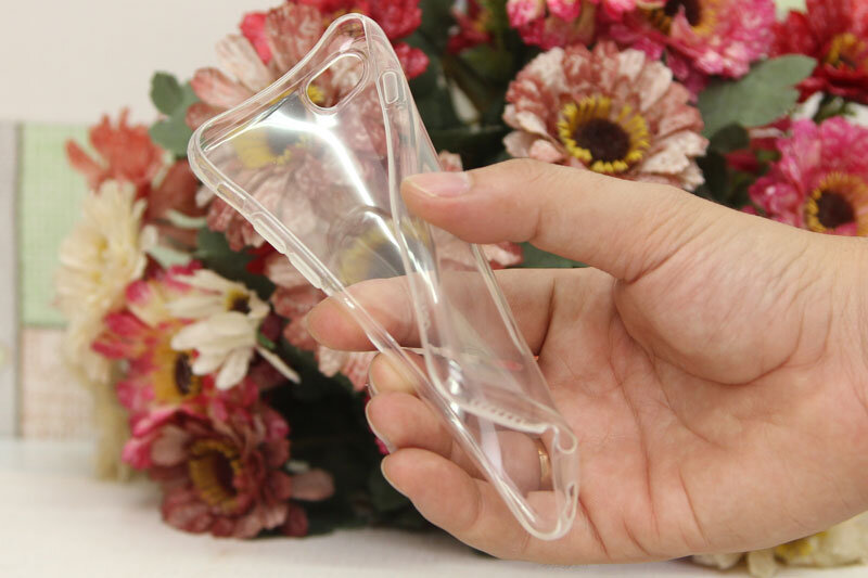 Ốp lưng iPhone 6 - 6s Nhựa dẻo trong Devia Ốp lưng iPhone 6 - 6s Nhựa dẻo trong Devia