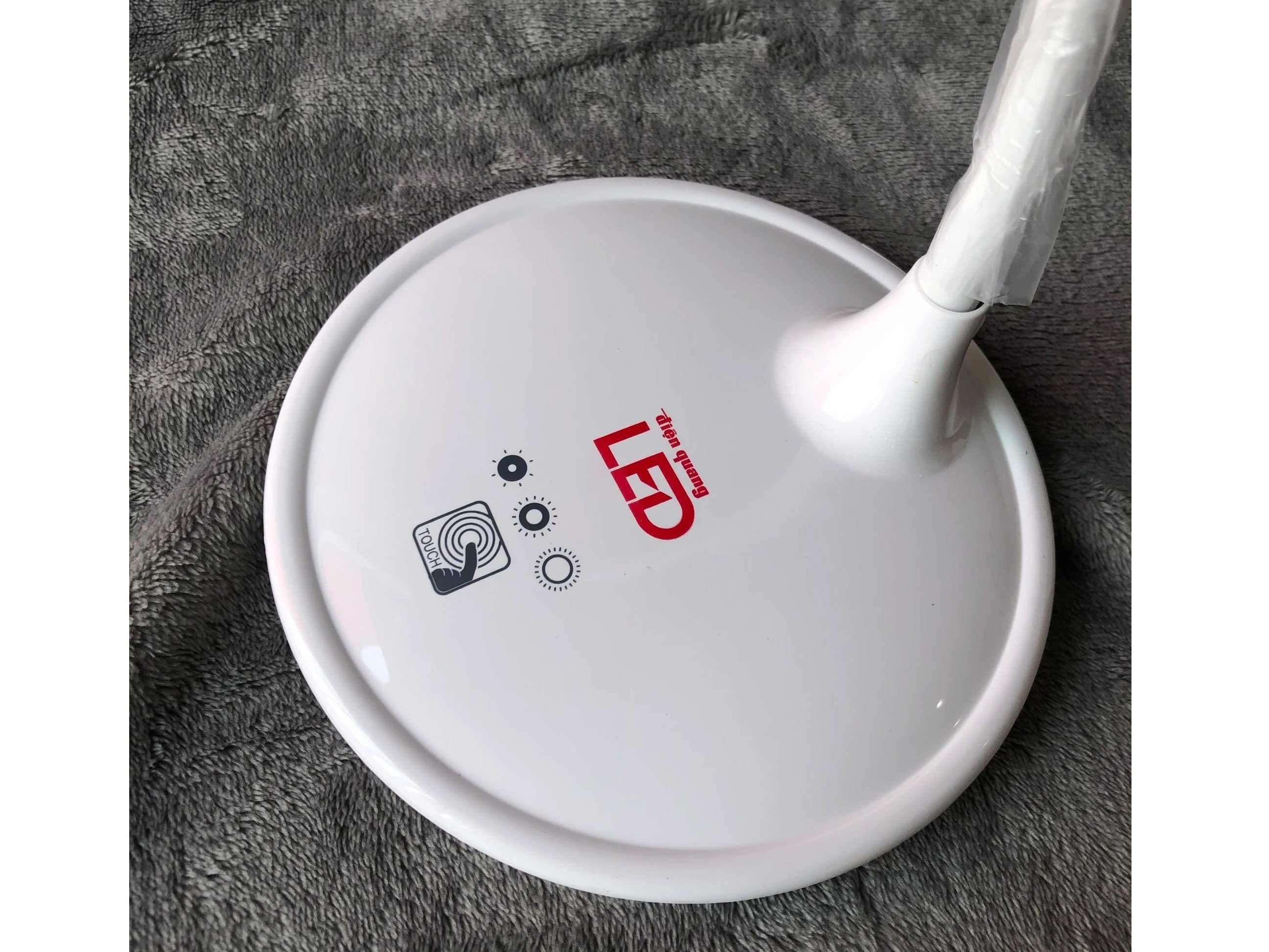 Bảng điều khiển cảm ứng Đèn bàn led Điện Quang