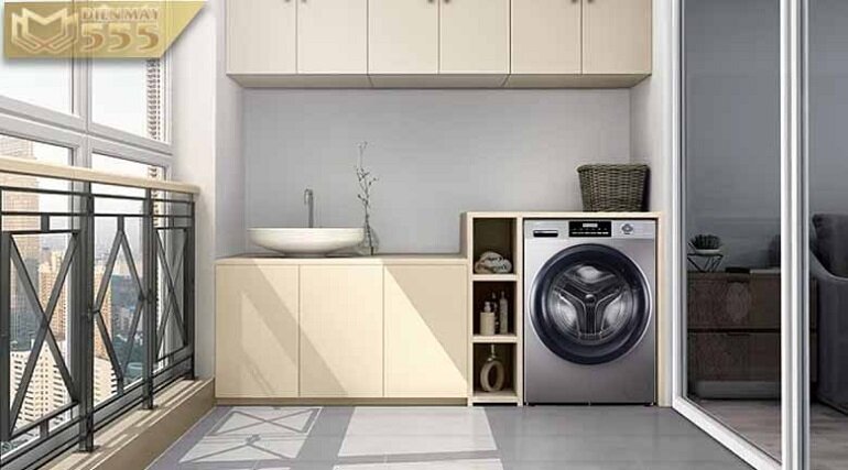 Máy giặt Aqua Inverter 8 kg AQD-A802G (AQD-A802G.S/ A802G.W)