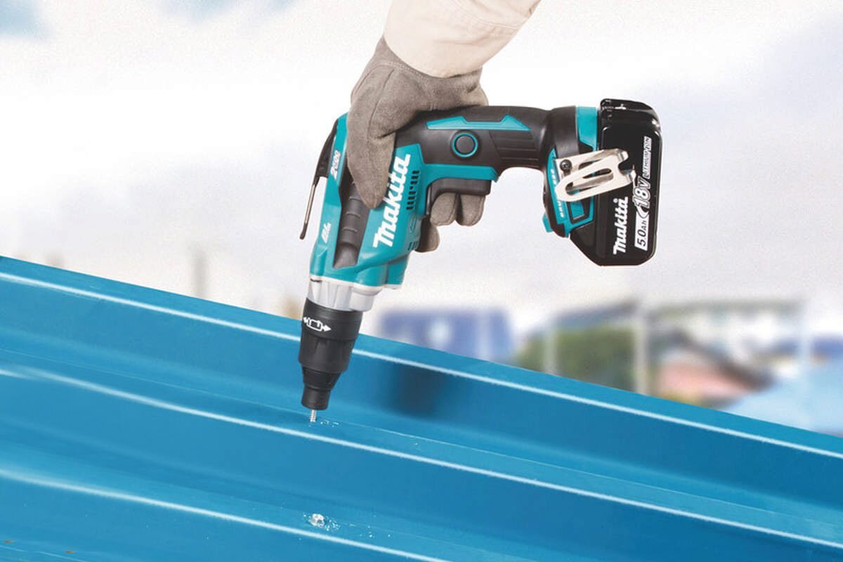 Máy vặn vít pin 18V Makita DFS251RFE