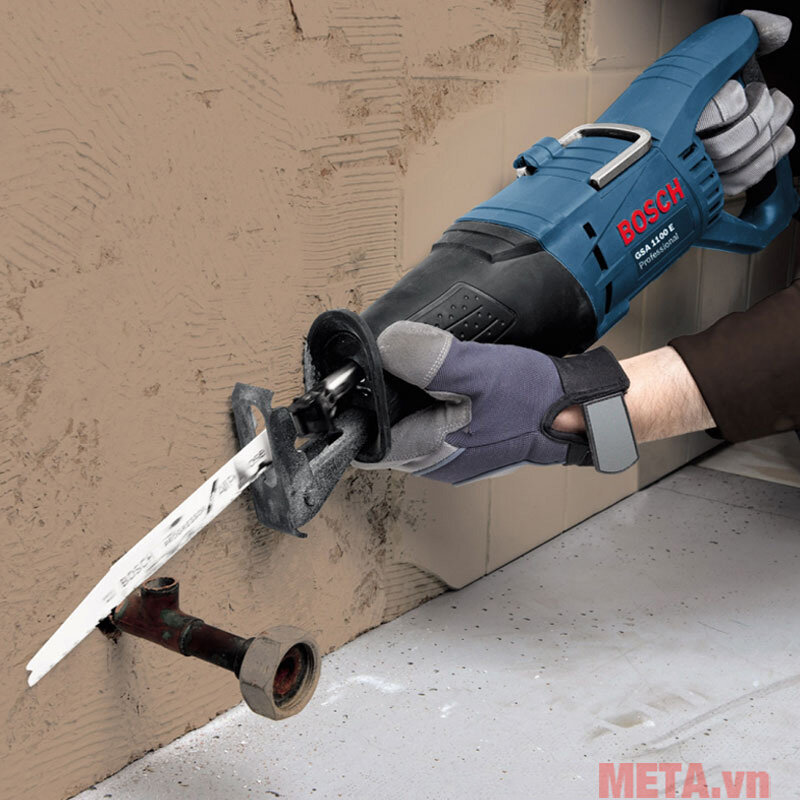 Máy cưa kiếm Bosch GSA 1100 E