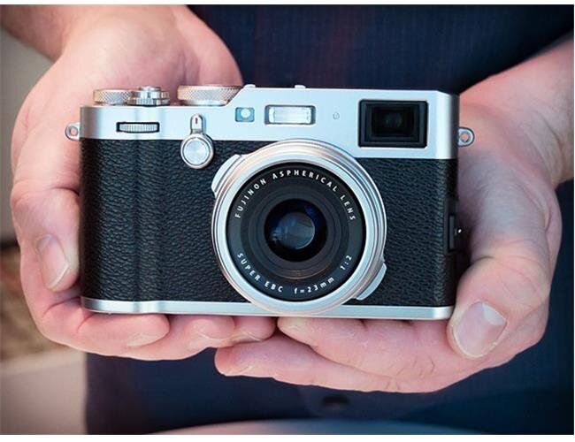 Máy ảnh Fujifilm X100F (Bạc)