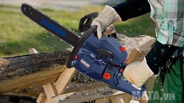 Máy cưa xích chạy xăng Makute GC001 Máy cưa xích chạy xăng Makute GC001
