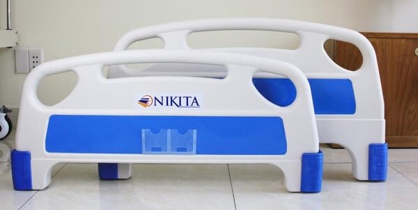 Nikita NKT-DCN05 có thanh chắn đầu và chân giường Nikita NKT-DCN05