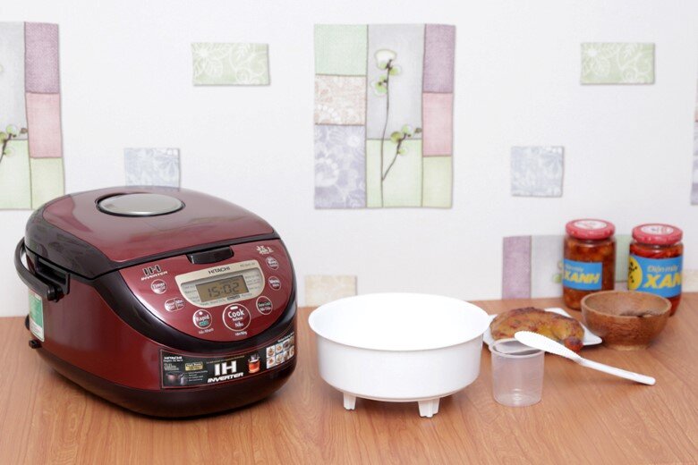 Nồi cơm điện từ Hitachi RZ-GHE18 1.8 lít Nồi cơm điện từ Hitachi RZ-GHE18 1.8 lít