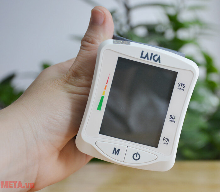 Máy đo huyết áp cổ tay Laica BM1006 Máy đo huyết áp cổ tay Laica BM1006