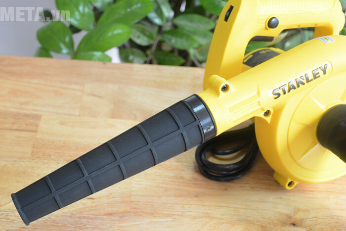 Máy thổi bụi Stanley STPT 600