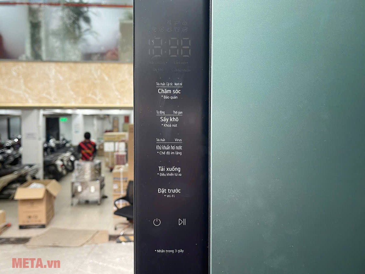 Tủ chăm sóc quần áo thông minh LG Styler SC5MNR4G