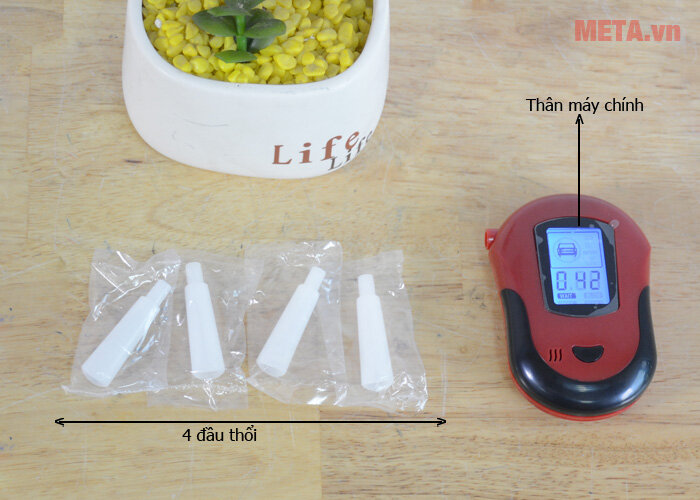 Máy đo nồng độ cồn M