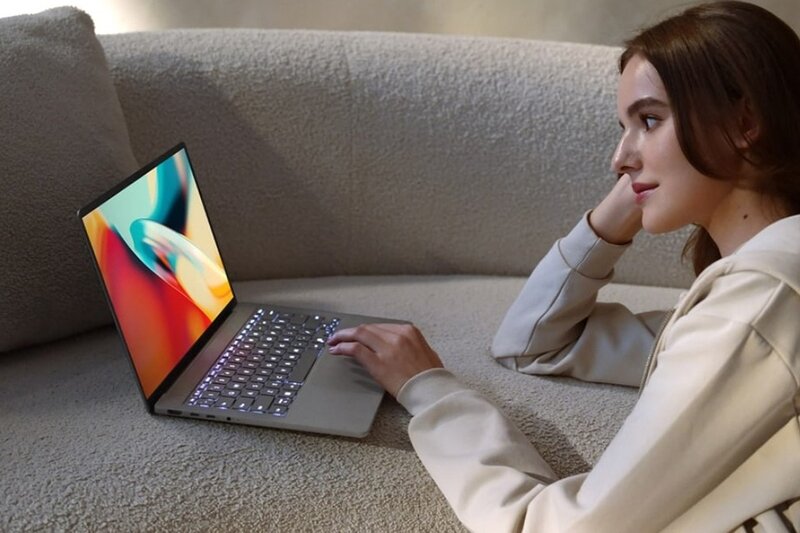 Asus Zenbook 14 OLED UX3407QA-QD299WS 6