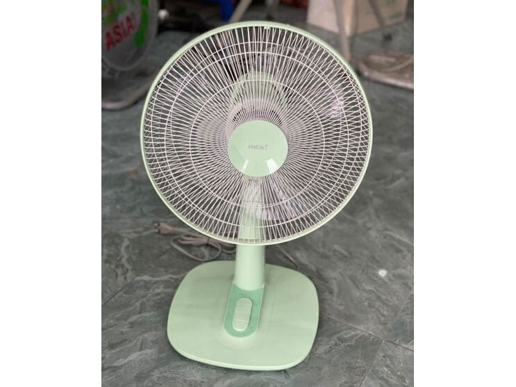 Quạt bàn Hatari T16M1 Quạt bàn Hatari T16M1