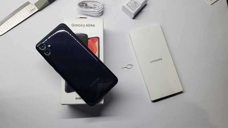 Điện thoại Samsung Galaxy A04e 128GB cấu hình