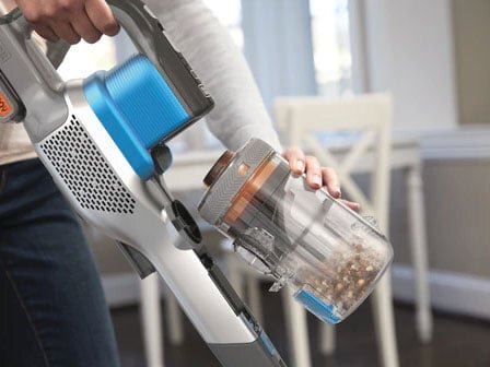 Thao tác tháo hộc đựng bụi đơn giản Máy hút bụi không dây