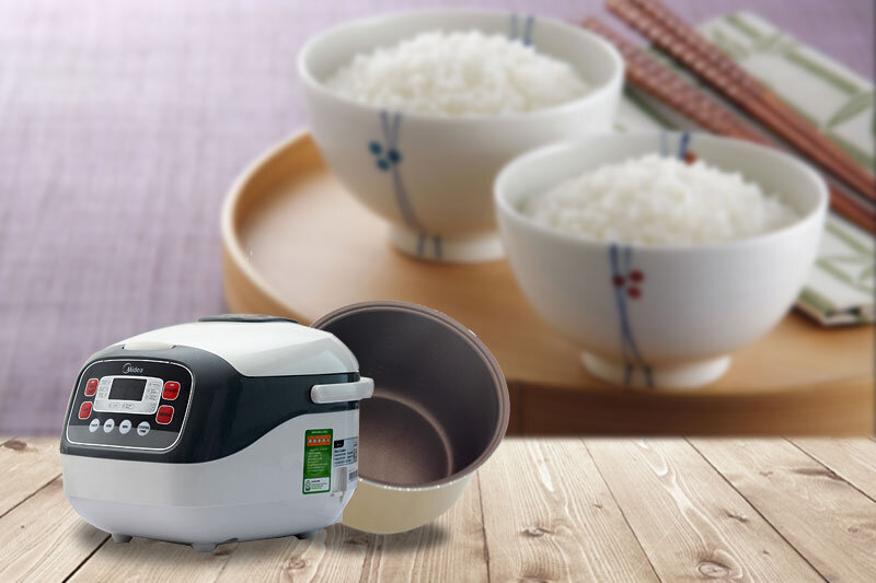 Nồi cơm điện tử Midea 1.8 lít MR-SC18MB Nồi cơm điện tử Midea 1.8 lít MR-SC18MB