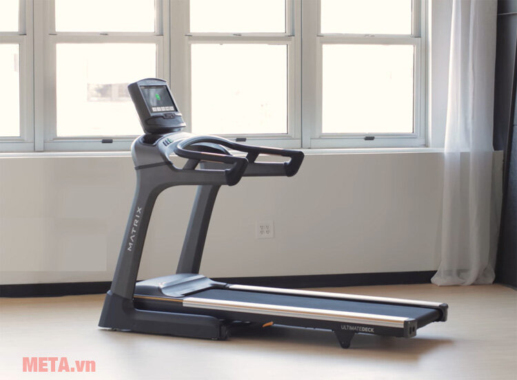 Máy chạy bộ Matrix TF50 XR