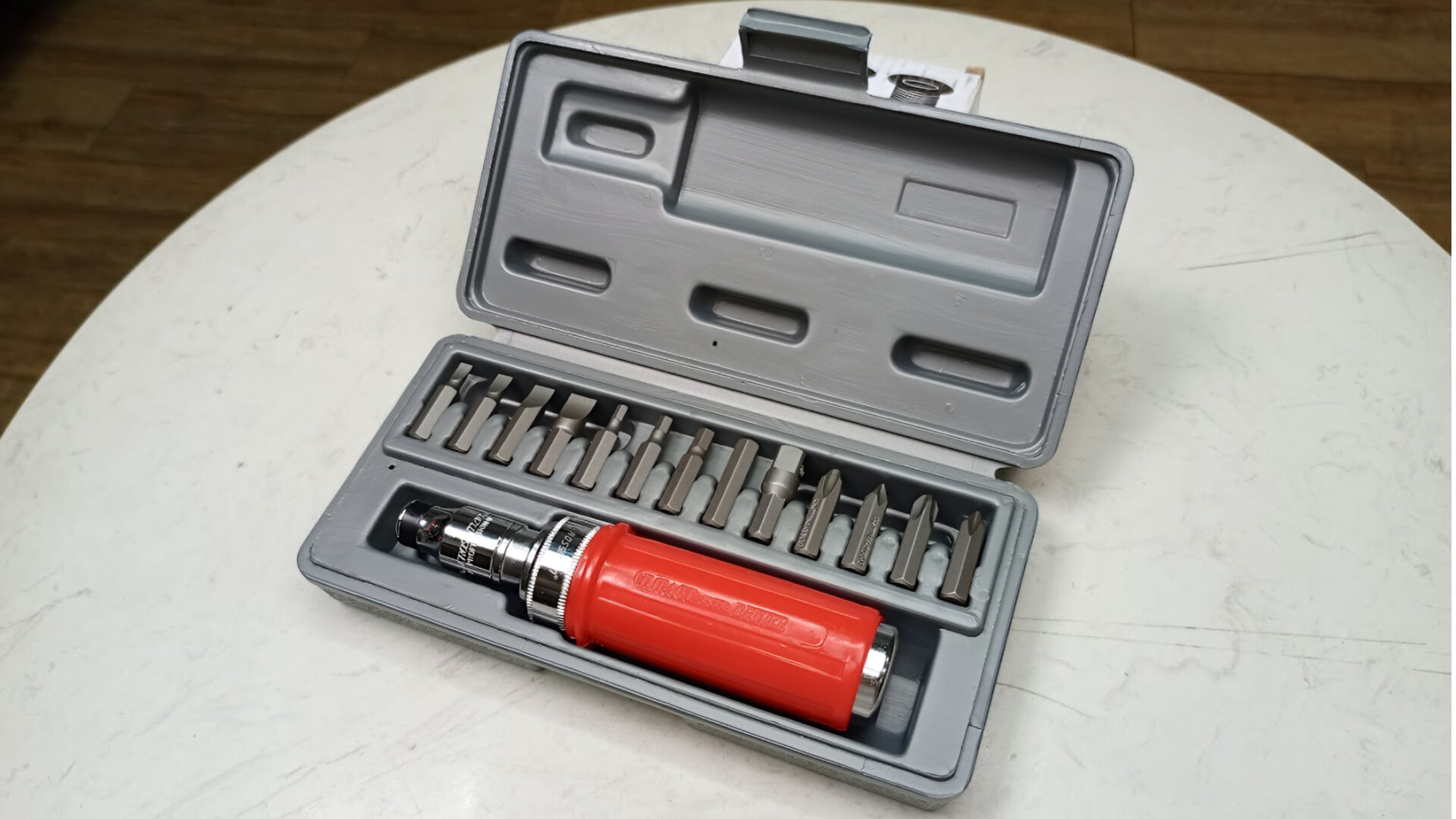 Tua vít đóng 13 mũi Crossman 48-014