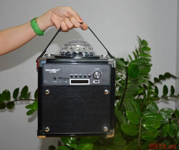 Loa di động bluetooth SoundMax D1000 (kèm micro karaoke)