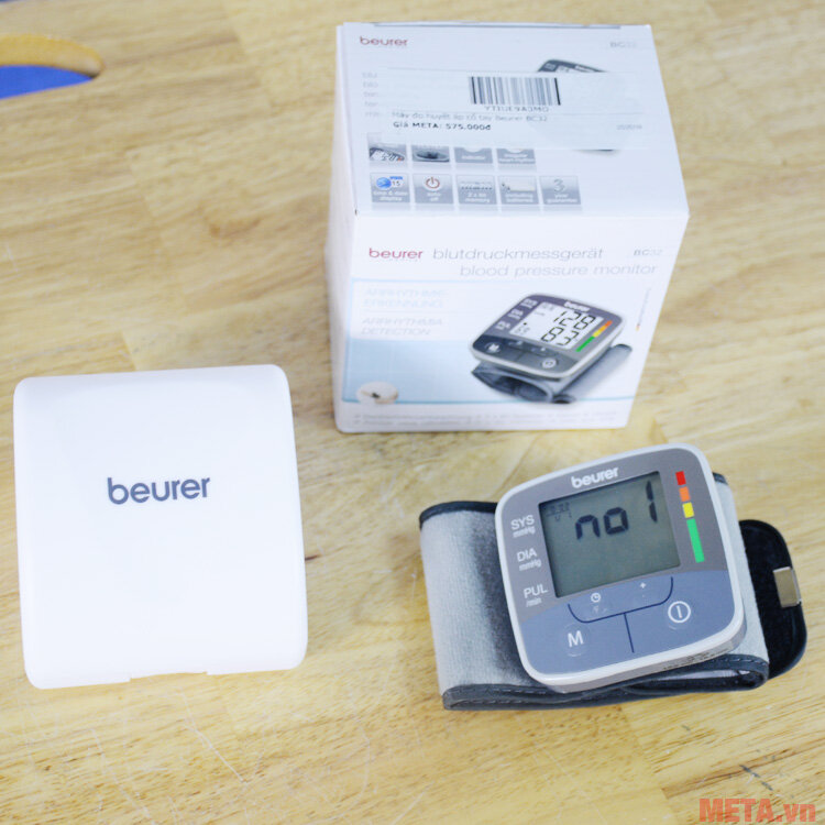 Máy đo huyết áp cổ tay Beurer BC32