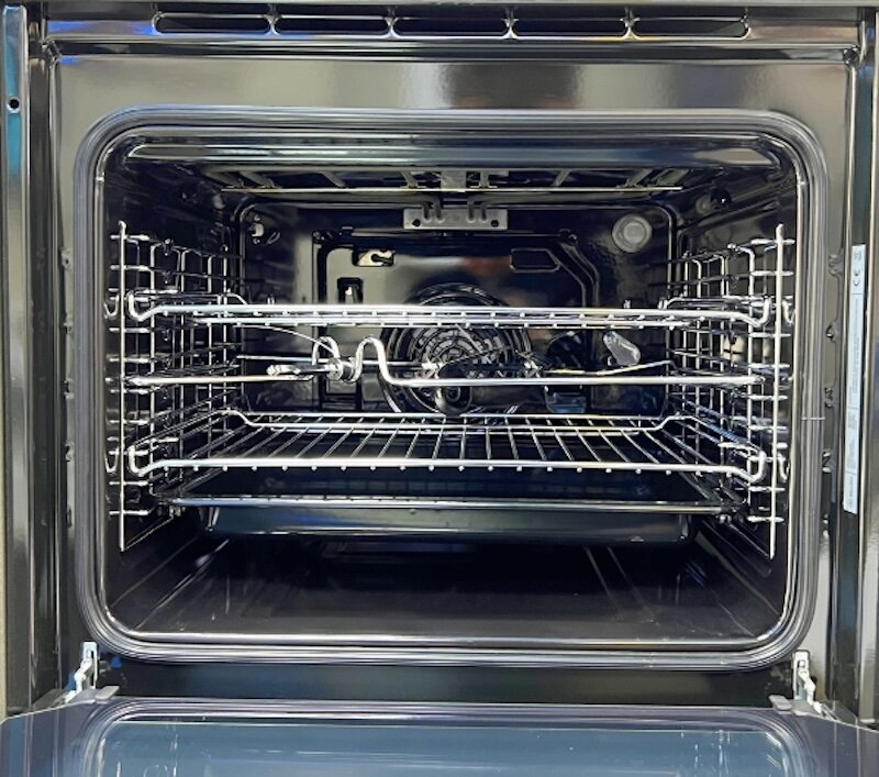 Lò nướng Malloca MOV-659TC sở hữu dung tích rộng rãi