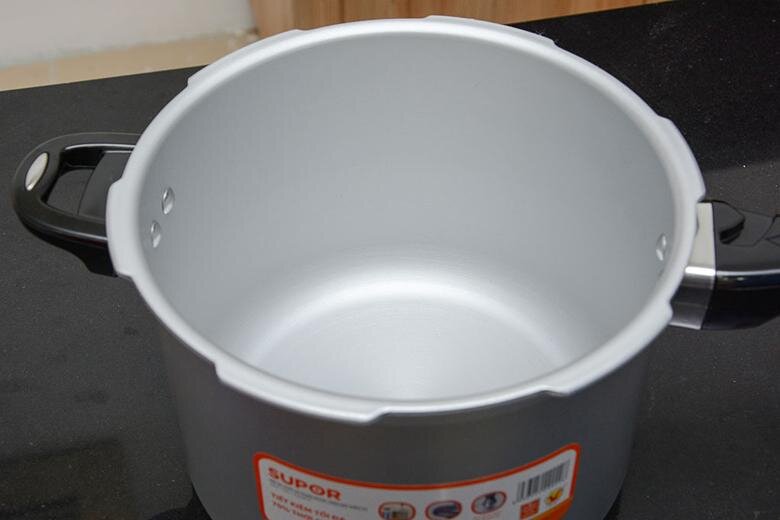 Nồi áp suất Supor YL18FB, 3.5 lít Nồi áp suất Supor YL18FB, 3.5 lít