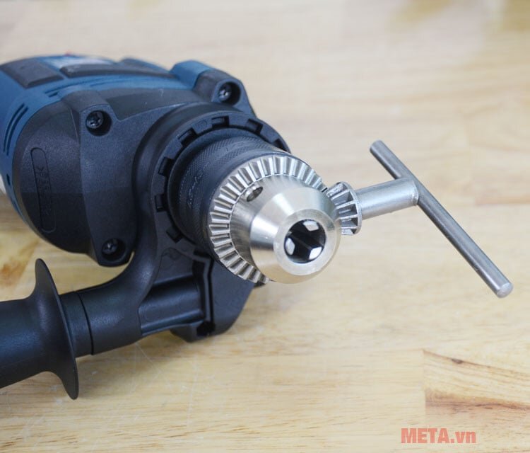 Đầu ba ke của máy khoan Bosch sử dụng được nhiều kích thước mũi khoan