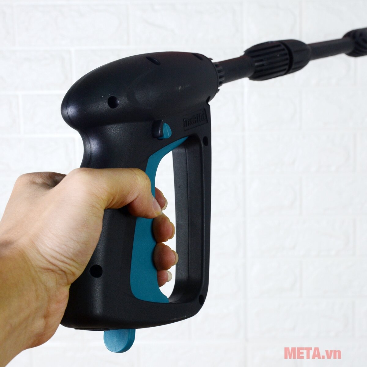 Máy xịt áp lực cao Makita HW111