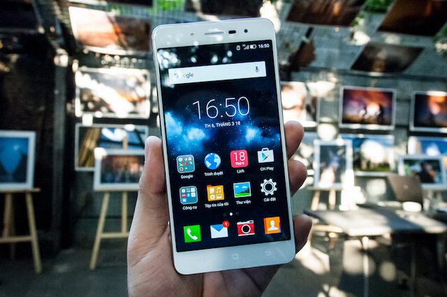 Điện thoại Pantech V955