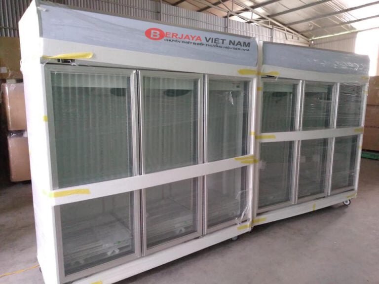 Các nan chia tầng dễ điều chỉnh Tủ mát 3 cánh