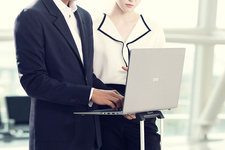 Laptop LG Gram 17Z990-V.AH75A5 (Silver Grey)- Thunderbolt™ 3, LED_KB