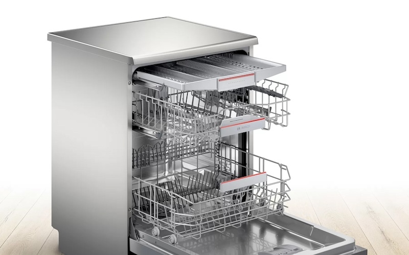 Máy rửa bát độc lập 13 bộ Bosch SMS4ECI14E 4 Bảng điều khiển của máy rửa bát Bosch SMS4ECI14E được thiết kế đơn giản