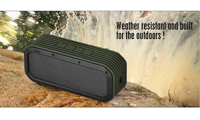 Loa Divoom Voombox Outdoor màu xanh lá có thiết kế tiện lợi