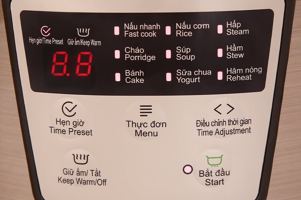 Nồi cơm điện tử Kangaroo KG18DR7 cài đặt sẵn nhiều chương trình