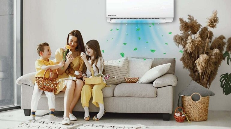 Điều hòa Aqua Inverter 24000 BTU 1 chiều AQA-RV24QA gas R-32