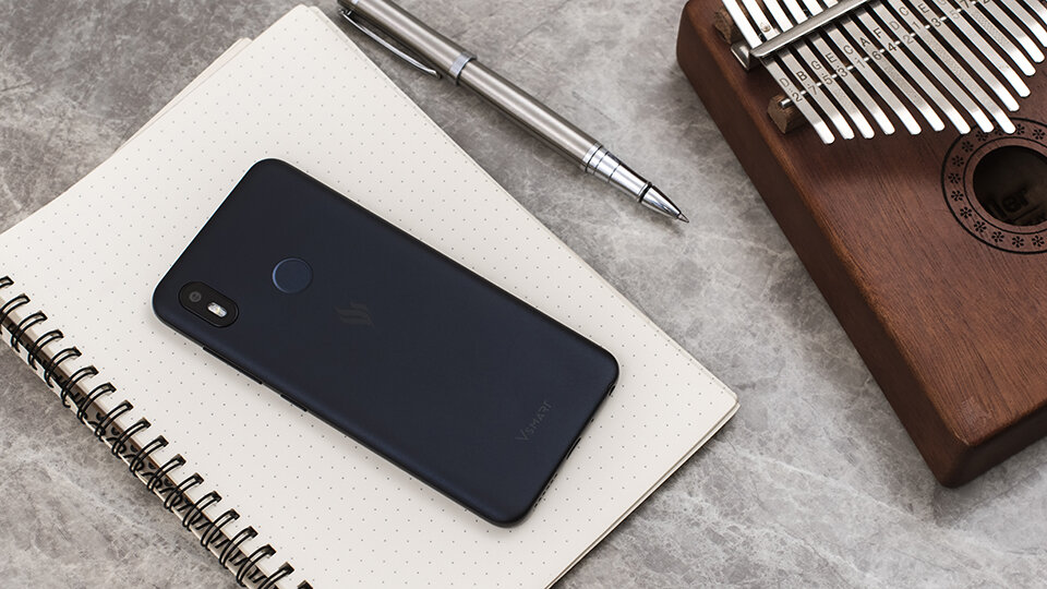 Điện thoại Vsmart Joy 1 - 3GB, 32GB RAM, 5.5 inch